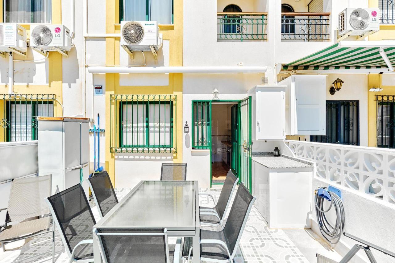 Espanhouse Sonia In La Zenia Playas De Оріуела Екстер'єр фото