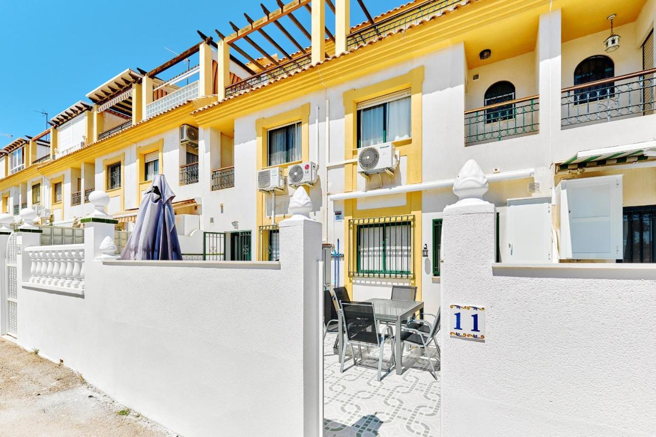 Espanhouse Sonia In La Zenia Playas De Оріуела Екстер'єр фото