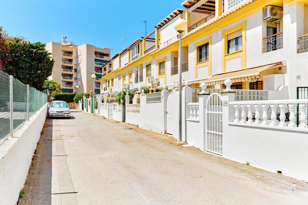 Espanhouse Sonia In La Zenia Playas De Оріуела Екстер'єр фото