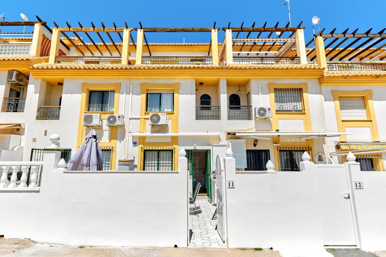 Espanhouse Sonia In La Zenia Playas De Оріуела Екстер'єр фото