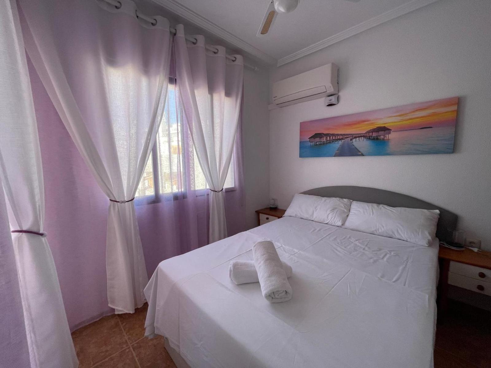 Espanhouse Sonia In La Zenia Playas De Оріуела Екстер'єр фото